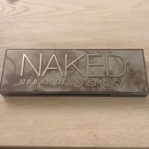 Urban Decay smoky palette